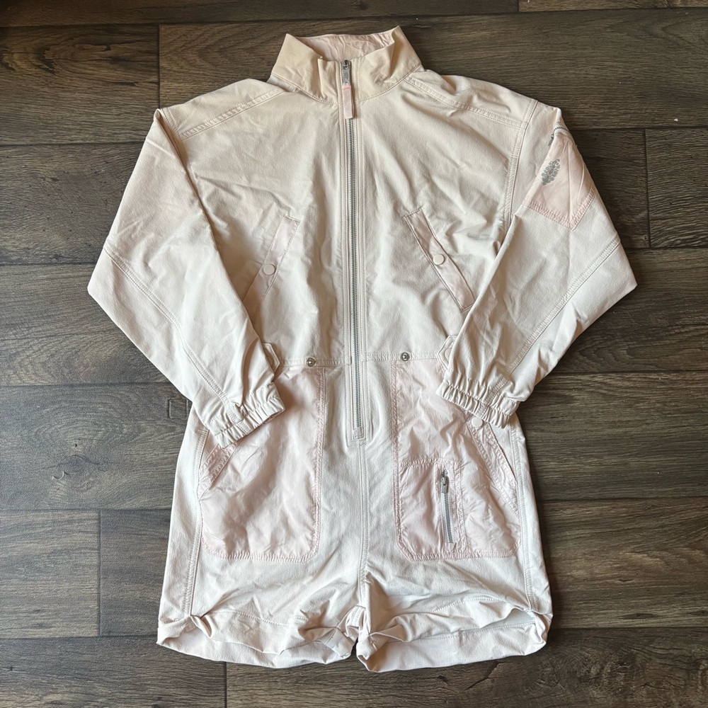 Free People Women's Mountain Blazin Shortsie Romper Size Extra Small NEW